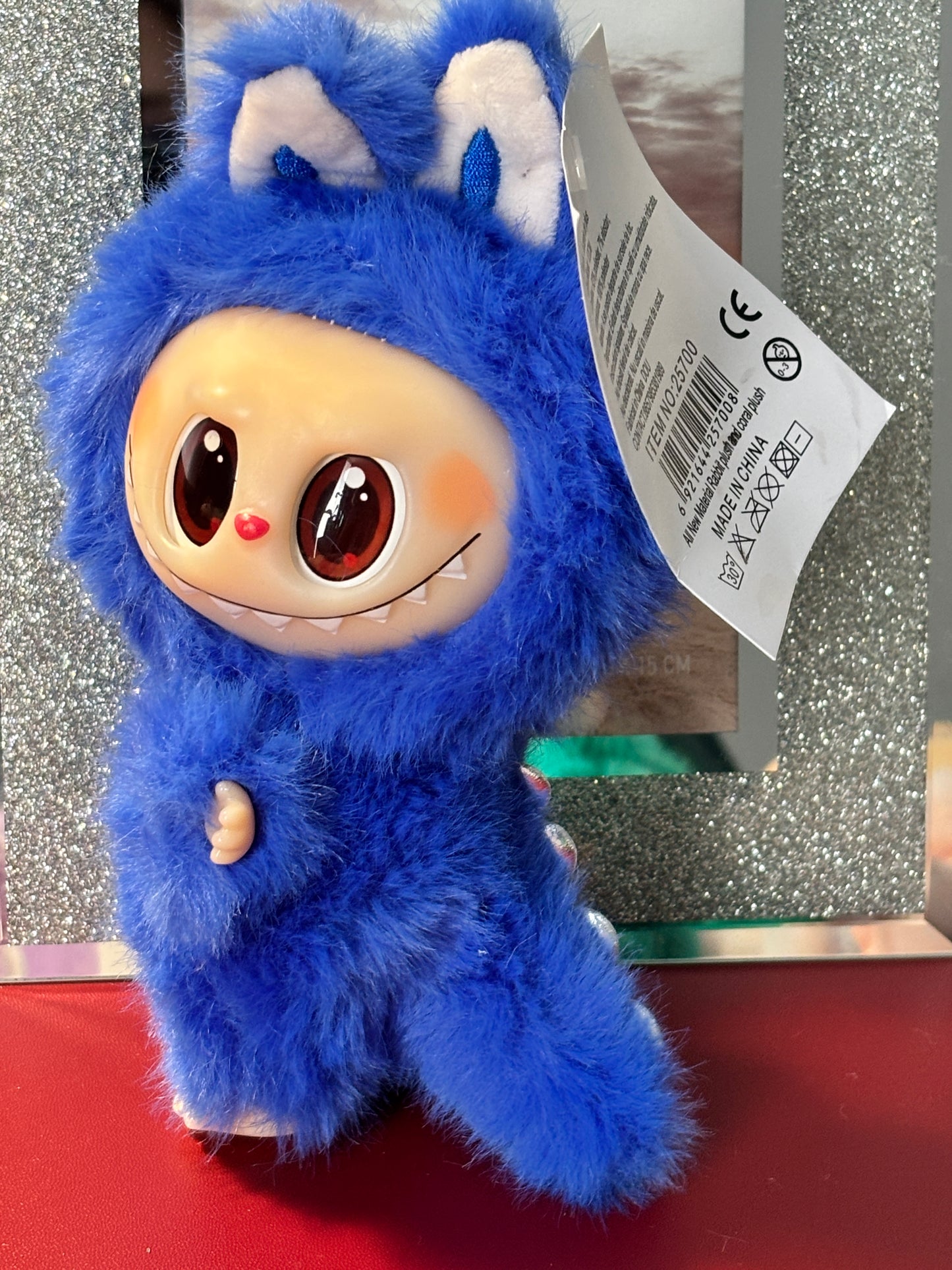 "Labubu Chic - Costum Fashion Dinozaur pufos- seria ZOO!"