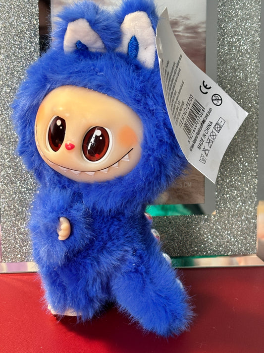 "Labubu Chic - Costum Fashion Dinozaur pufos- seria ZOO!"