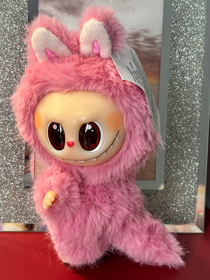 "Labubu Chic - Costum Fashion Dinozaur pufos- seria ZOO!"