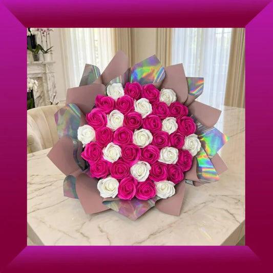 Buchet de trandafiri cu săpun roz și perle Blush & Pearl Harmony