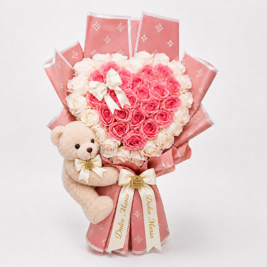 Buchet Sweet Hug – trandafiri de săpun cu ursuleț